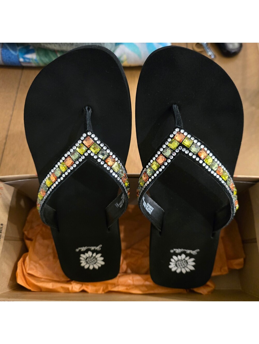 Yellow Box Zemily Black Rhinestone Flip Flops Sandals 8.5